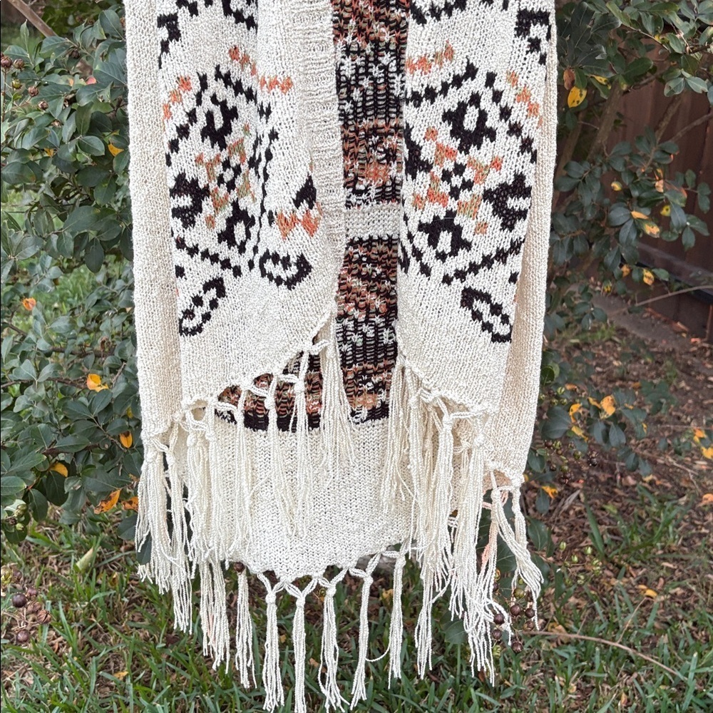 Democracy Cream Knit Sweater - Picture 5 of 8